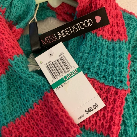 Girls sweater and scarf set - Picture 2 of 2